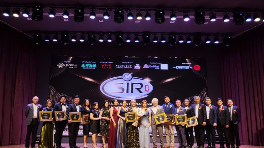 DVision Fundamental receive token appreciation at dinner night KL selangor
